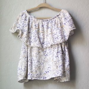 Old navy wildflower ruffle top blouse